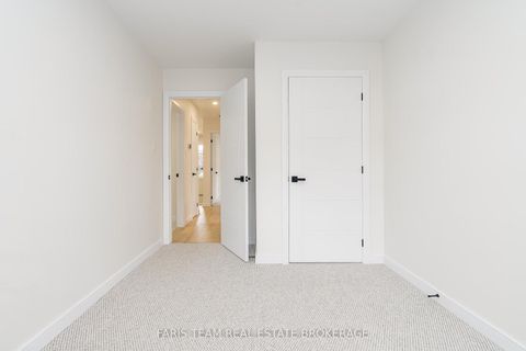 Photo 20 at 233 Wessenger Drive, Holly, Barrie