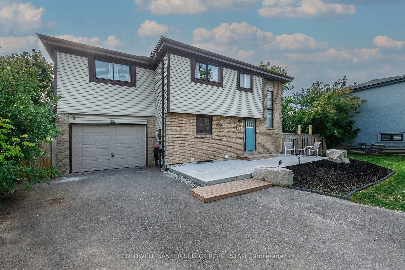 243 Leavens Court, Bolton East, Caledon 