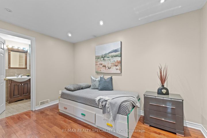 Photo 21 at 428 Father Tobin Road, Wellington, Brampton