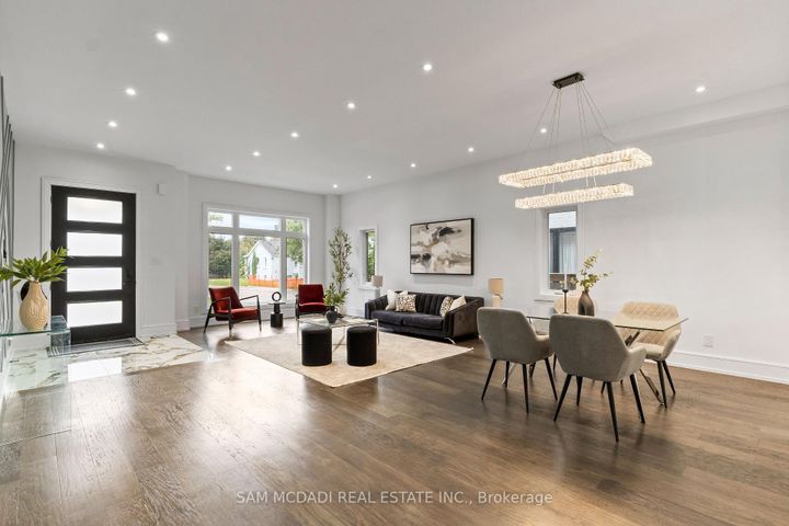 Photo 1 at 193 Mateo Place, Cooksville, Mississauga