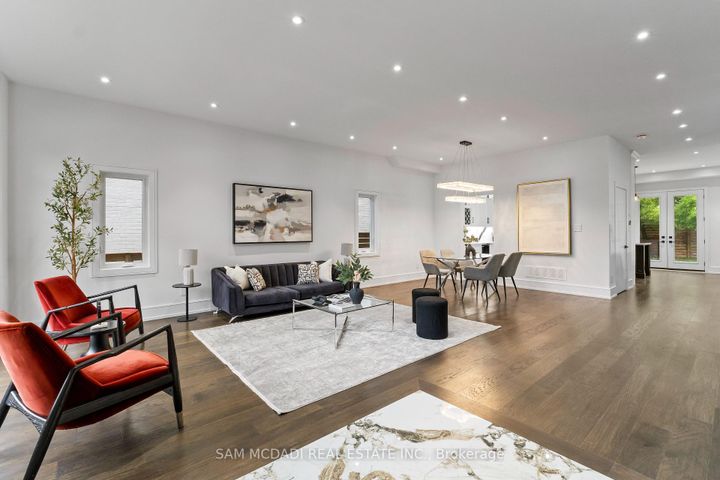 Photo 2 at 193 Mateo Place, Cooksville, Mississauga