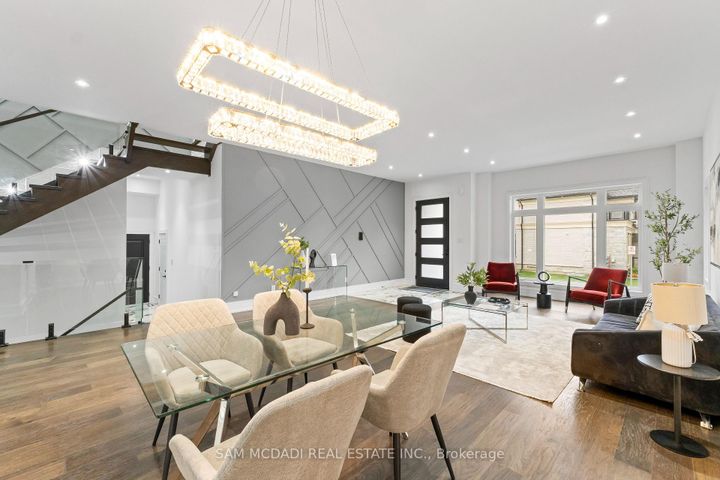 Photo 3 at 193 Mateo Place, Cooksville, Mississauga