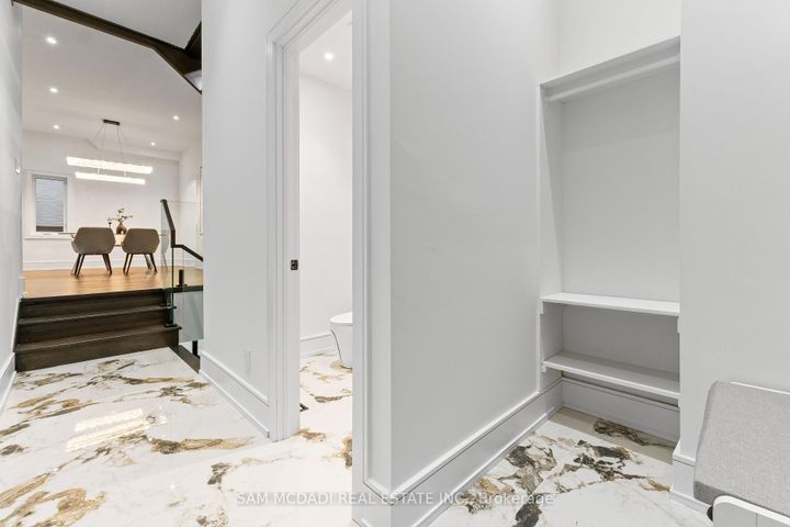 Photo 14 at 193 Mateo Place, Cooksville, Mississauga