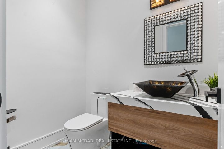 Photo 15 at 193 Mateo Place, Cooksville, Mississauga