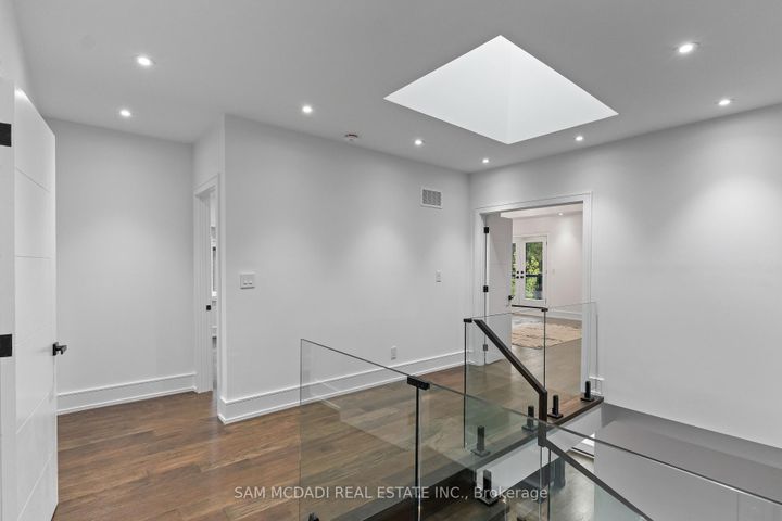 Photo 16 at 193 Mateo Place, Cooksville, Mississauga