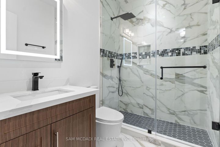 Photo 32 at 193 Mateo Place, Cooksville, Mississauga