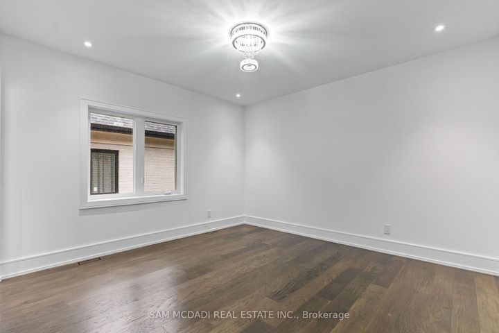 Photo 33 at 193 Mateo Place, Cooksville, Mississauga