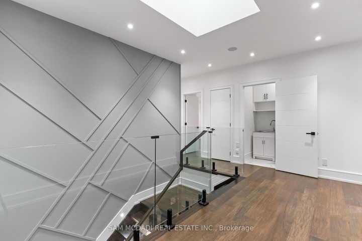 Photo 37 at 193 Mateo Place, Cooksville, Mississauga