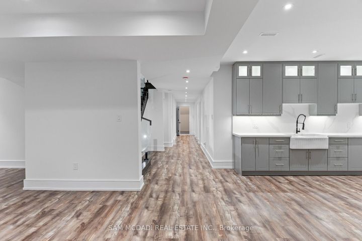 Photo 40 at 193 Mateo Place, Cooksville, Mississauga