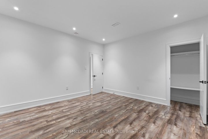 Photo 41 at 193 Mateo Place, Cooksville, Mississauga