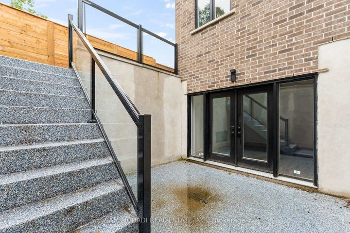 Photo 44 at 193 Mateo Place, Cooksville, Mississauga