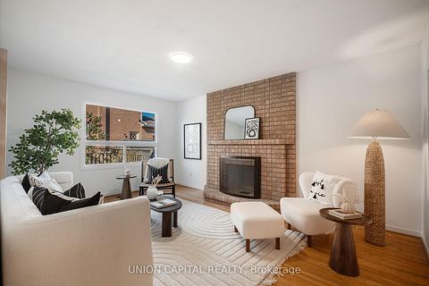 Photo 14 at 58 Horizon Court, Doncrest, Richmond Hill