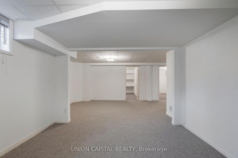 Photo 32 at 58 Horizon Court, Doncrest, Richmond Hill