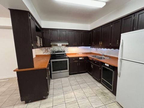 Photo 2 at 164 Quantrell Trail, Malvern, Toronto