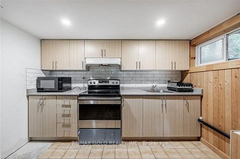 Photo 25 at 545 SANDBROOK Road, WO West, Oakville