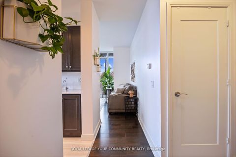 Photo 5 at 611 - 825 Church Street, Moore Park, Toronto