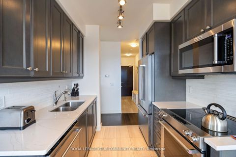 Photo 18 at 611 - 825 Church Street, Moore Park, Toronto