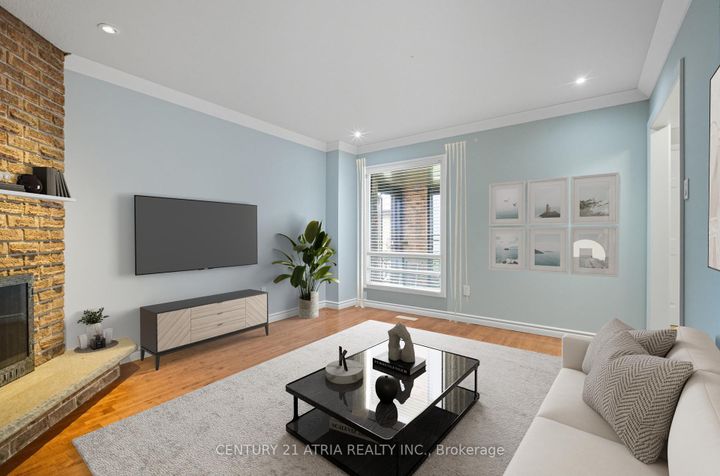 Photo 8 at 32 Fieldview Crescent, Milliken Mills West, Markham