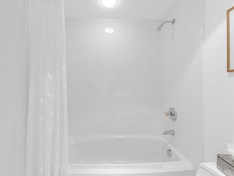 Photo 24 at 514 - 2727 Yonge Street, Lawrence Park South, Toronto