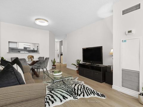 Photo 5 at 211 - 2550 Lawrence Avenue E, Dorset Park, Toronto