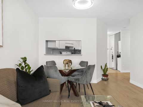 Photo 8 at 211 - 2550 Lawrence Avenue E, Dorset Park, Toronto