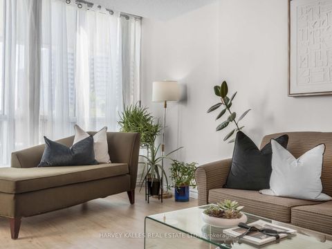 Photo 10 at 211 - 2550 Lawrence Avenue E, Dorset Park, Toronto
