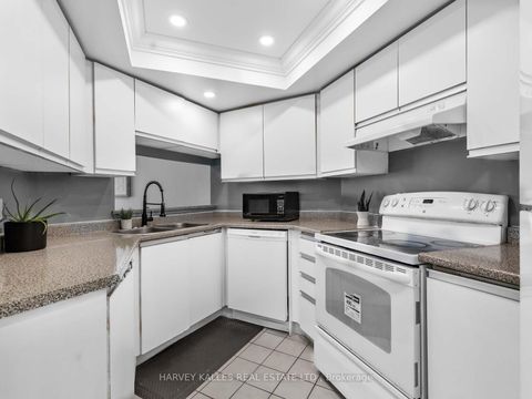Photo 12 at 211 - 2550 Lawrence Avenue E, Dorset Park, Toronto