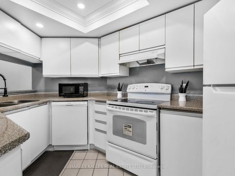 Photo 14 at 211 - 2550 Lawrence Avenue E, Dorset Park, Toronto