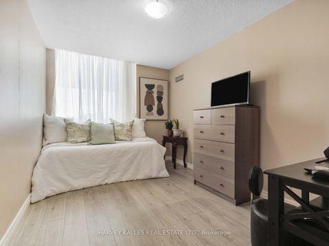 Photo 19 at 211 - 2550 Lawrence Avenue E, Dorset Park, Toronto
