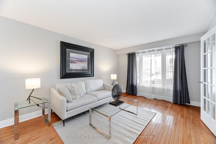Photo 5 at 66 Settler Court, Heart Lake West, Brampton