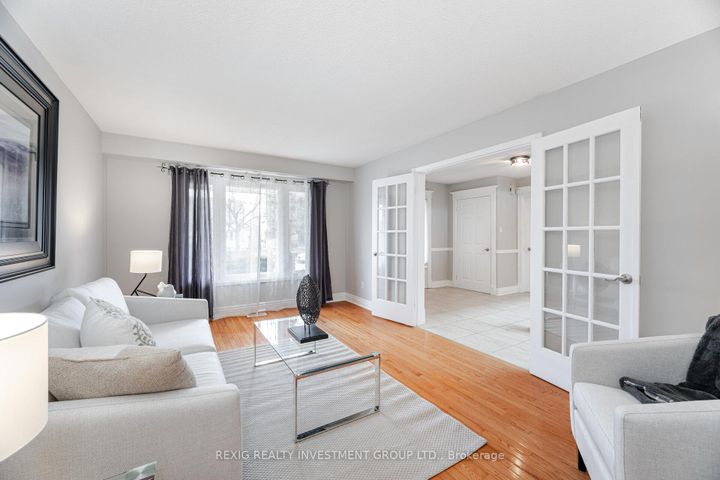 Photo 6 at 66 Settler Court, Heart Lake West, Brampton