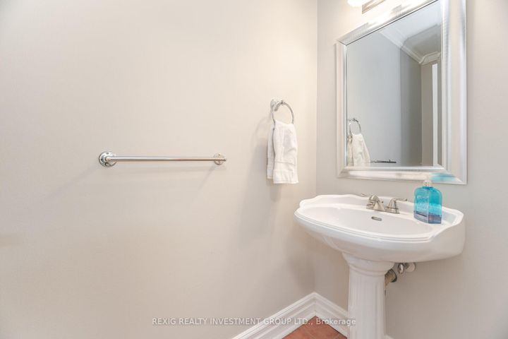 Photo 21 at 66 Settler Court, Heart Lake West, Brampton