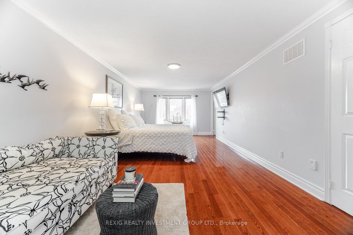 Photo 27 at 66 Settler Court, Heart Lake West, Brampton