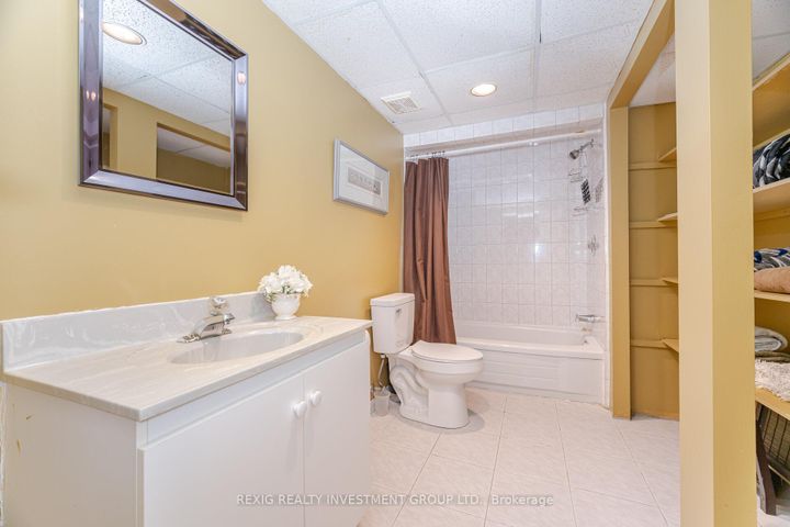 Photo 34 at 66 Settler Court, Heart Lake West, Brampton