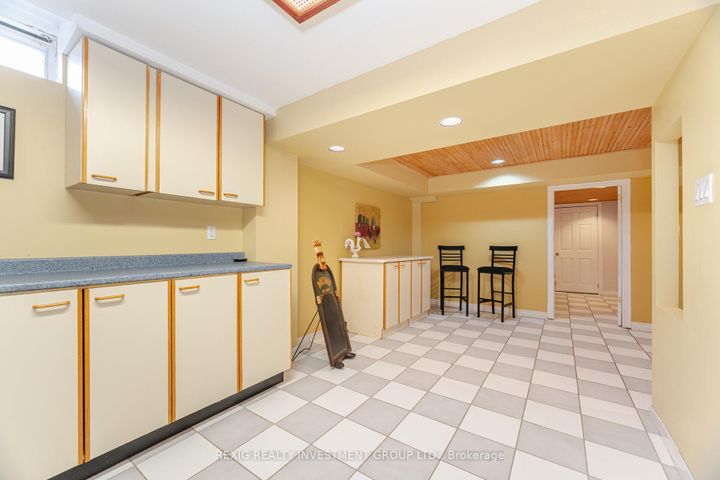 Photo 35 at 66 Settler Court, Heart Lake West, Brampton