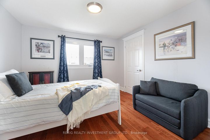 Photo 38 at 66 Settler Court, Heart Lake West, Brampton