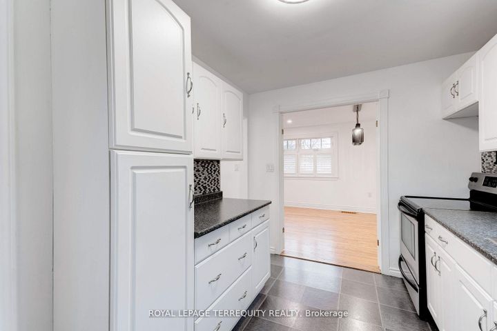 Photo 8 at 739 Upper Gage Avenue, Hampton Heights, Hamilton