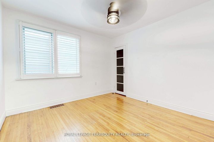 Photo 9 at 739 Upper Gage Avenue, Hampton Heights, Hamilton