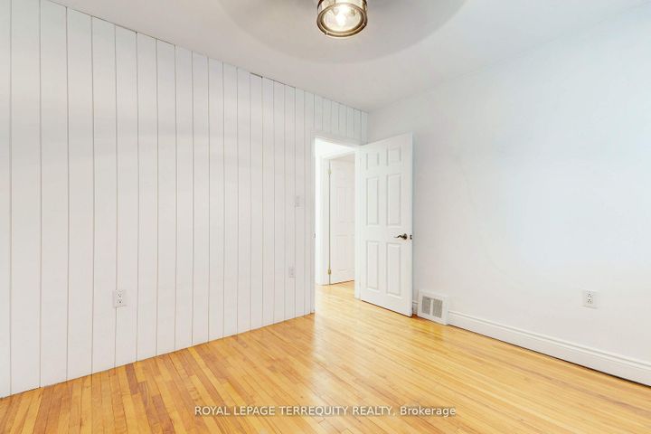 Photo 10 at 739 Upper Gage Avenue, Hampton Heights, Hamilton
