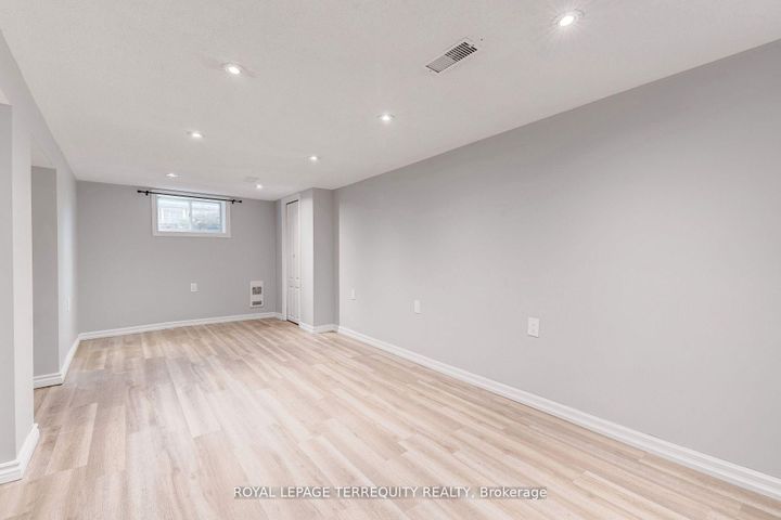 Photo 16 at 739 Upper Gage Avenue, Hampton Heights, Hamilton