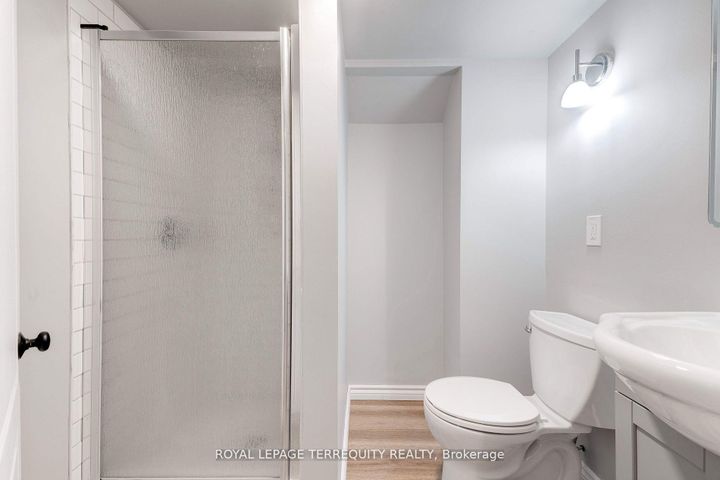 Photo 21 at 739 Upper Gage Avenue, Hampton Heights, Hamilton