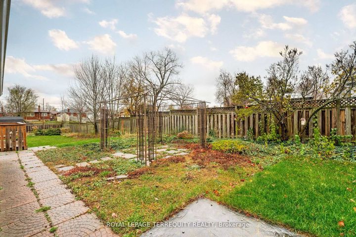 Photo 30 at 739 Upper Gage Avenue, Hampton Heights, Hamilton