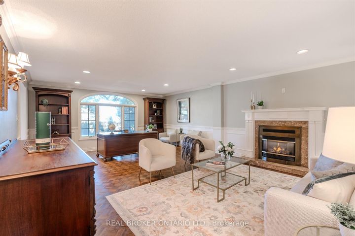 Photo 7 at 6 Streatham Place, Rosethorn, Toronto