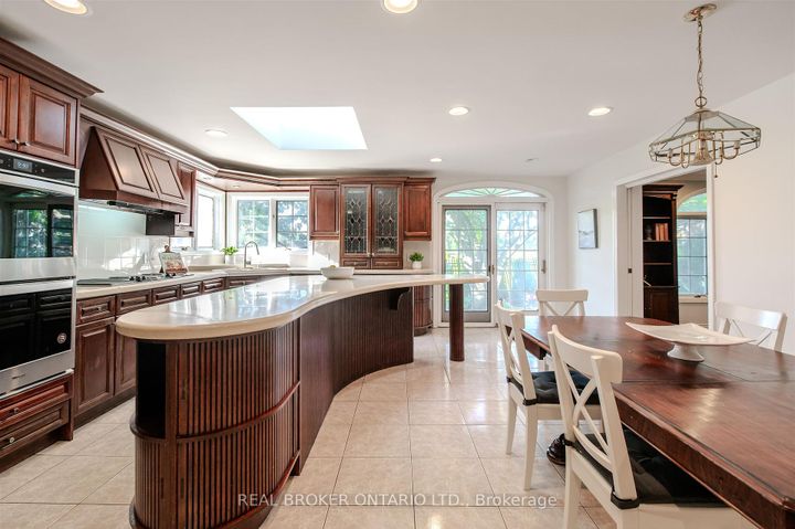 Photo 12 at 6 Streatham Place, Rosethorn, Toronto