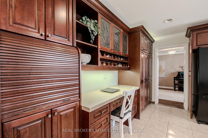 Photo 14 at 6 Streatham Place, Rosethorn, Toronto