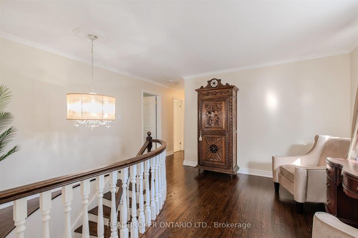 Photo 19 at 6 Streatham Place, Rosethorn, Toronto