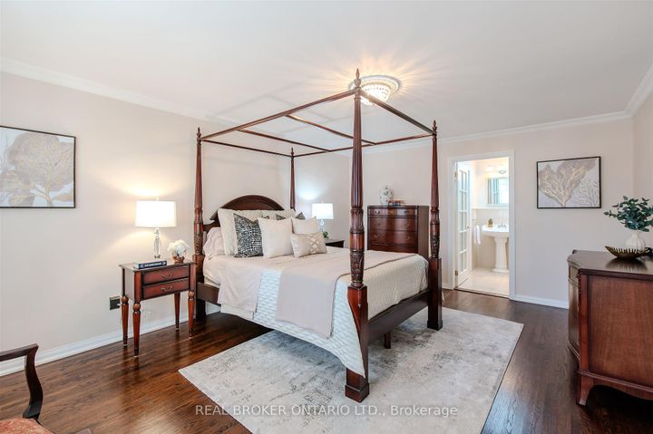 Photo 22 at 6 Streatham Place, Rosethorn, Toronto