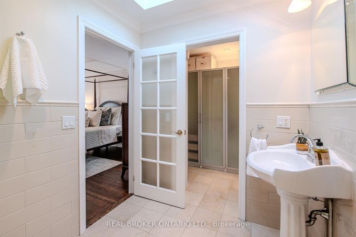 Photo 24 at 6 Streatham Place, Rosethorn, Toronto