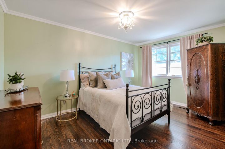 Photo 27 at 6 Streatham Place, Rosethorn, Toronto