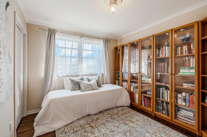 Photo 31 at 6 Streatham Place, Rosethorn, Toronto